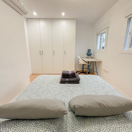 Moderno Apartamento Plz De La Merced Малага Екстер'єр фото