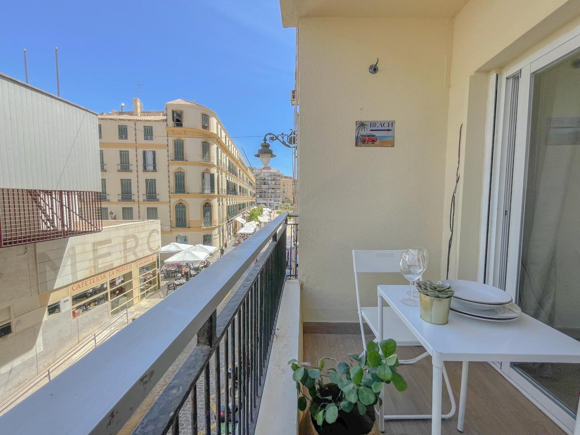 Moderno Apartamento Plz De La Merced Малага Екстер'єр фото