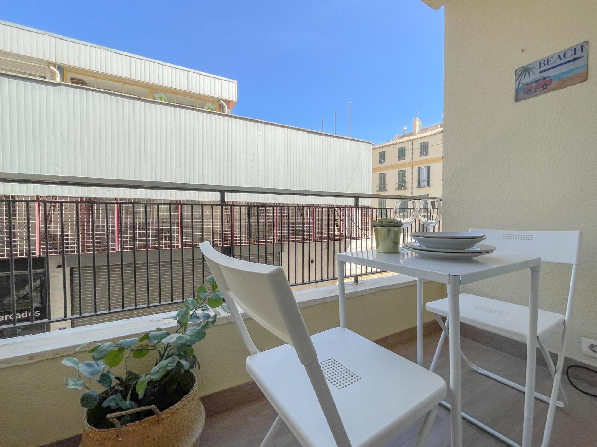 Moderno Apartamento Plz De La Merced Малага Екстер'єр фото